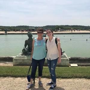 Meet your Posher, Michele